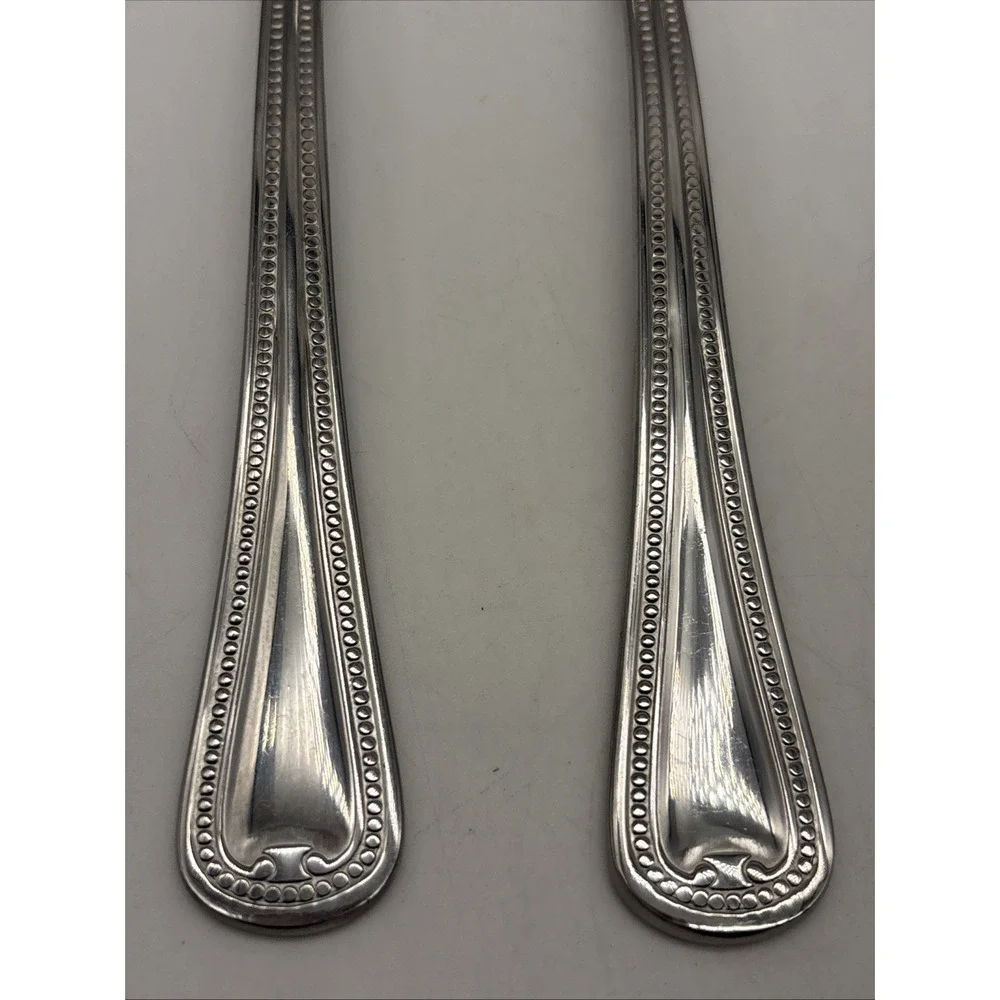 8- Reed & Barton Hamilton English Gentry Pattern dinner spoon Stainless